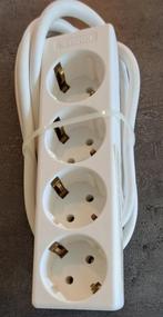 UPS stekkerdoos (2 stuks), -, -, Nieuw, Ophalen of Verzenden