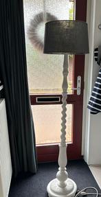 Brocante staande lamp, Huis en Inrichting, Lampen | Vloerlampen, Ophalen, Gebruikt, Hout, 150 tot 200 cm