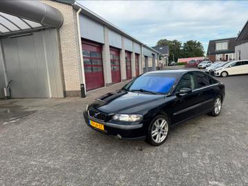 Volvo S60 2.4 140PK AUT 2003 Zwart beschikbaar voor biedingen