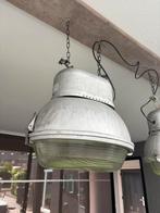 Oude fabriekslamp te koop, Huis en Inrichting, Ophalen, Gebruikt, 50 tot 75 cm, Vintage