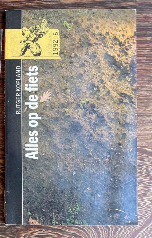 Rutger Kopland - Alles op de fiets - 1992, Boeken, Gedichten en Poëzie, Gelezen, Ophalen of Verzenden