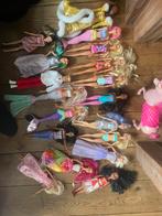 Barbies 18 stuks met veel accersoires, Ophalen of Verzenden, Zo goed als nieuw, Barbie
