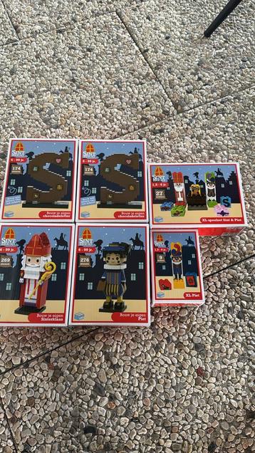 Sint Bricks Set - Sinterklaas, Piet & Chocoladeletters beschikbaar voor biedingen