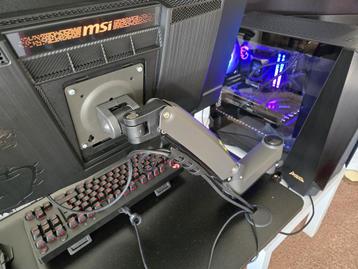Gaming PC RTX 4090 + MSI 4K OLED + Logitech Set beschikbaar voor biedingen