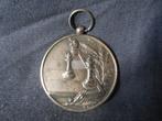 Ronde verzilverde medaille schaakwedstrijd jaren vijftig, Postzegels en Munten, Penningen en Medailles, Ophalen of Verzenden, Overige materialen