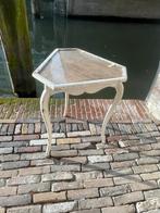 Charmant plantentafeltje, Huis en Inrichting, Tafels | Bijzettafels, Ophalen, Minder dan 55 cm, Zo goed als nieuw, 60 cm of meer