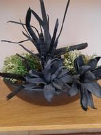 Bloempot met kunstplanten  10 euro, Ophalen of Verzenden, Zo goed als nieuw