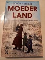 p17 Moederland - Maria Hummel, Boeken, Literatuur, Gelezen, Ophalen of Verzenden, Nederland