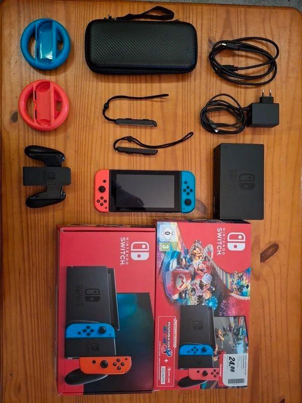 Nintendo Switch + accessoires, Spelcomputers en Games, Spelcomputers | Nintendo Switch, Gebruikt, Met 2 controllers, Ophalen