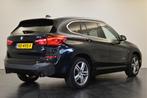 BMW X1 xDrive20i High Executive M Sport Automaat / Panoramad, Auto's, BMW, Te koop, 1515 kg, Benzine, Gebruikt