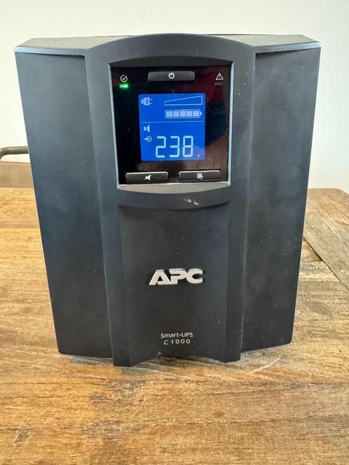 APC Smart UPS SMC1000I, Computers en Software, Noodvoedingen (UPS), Gebruikt, Ophalen