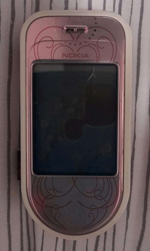 Nokia 7373  Inklapmodel - Roze, Telecommunicatie, Mobiele telefoons | Overige merken, Gebruikt, Zonder abonnement, Zonder simlock