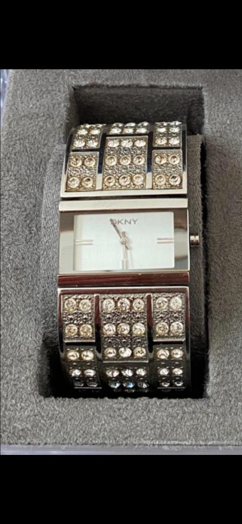 DKNY horloge staal/zilver: ZGAN, Sieraden, Tassen en Uiterlijk, Horloges | Dames, Staal, Staal, DKNY, Polshorloge