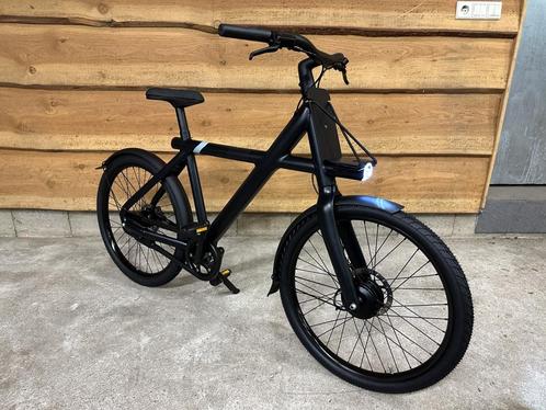 Vanmoof x3 dark: zgan. 727km, incl. btw en Factuur, Fietsen en Brommers, Elektrische fietsen, Zo goed als nieuw, Vanmoof, 50 km per accu of meer
