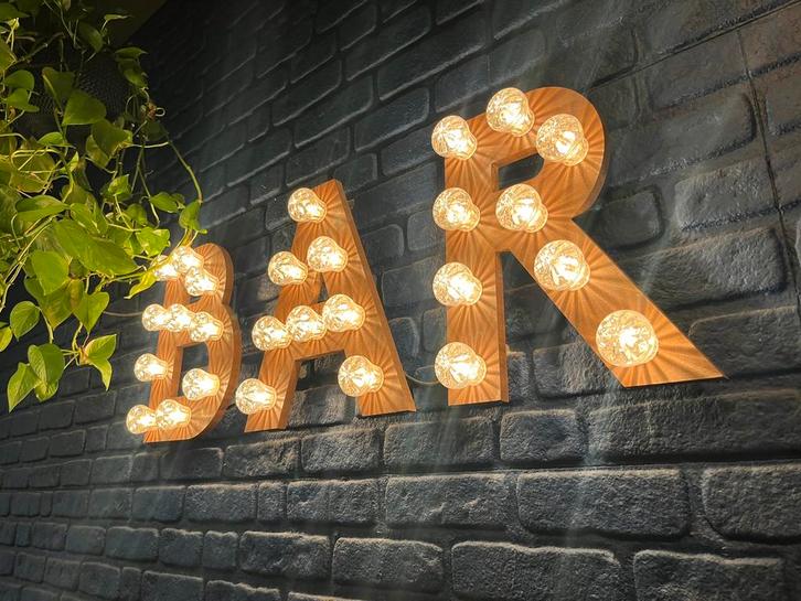 Wandletters muurletters BAR verlichting, Huis en Inrichting, Lampen | Wandlampen, Zo goed als nieuw, Ophalen of Verzenden