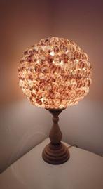 Prachtige tafellamp van echte schelpen. Schelpenlamp, Huis en Inrichting, Minder dan 50 cm, Hout, Ophalen of Verzenden, Zo goed als nieuw