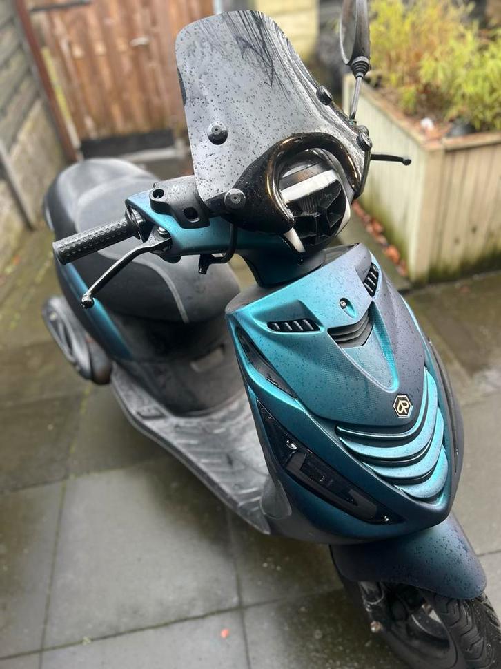 Zip 2000 4t brom, Fietsen en Brommers, Scooters | Piaggio, Zip, Benzine, Ophalen