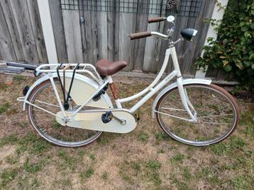 Omafiets van het Merk Batavus type Young Dutch beschikbaar voor biedingen