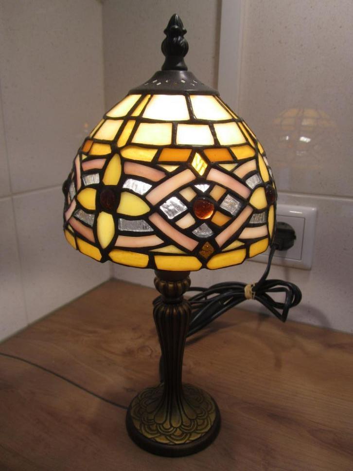 Tiffany tafellamp met amber kattenogen, Huis en Inrichting, Lampen | Tafellampen, Zo goed als nieuw, Minder dan 50 cm, Glas, Ophalen of Verzenden