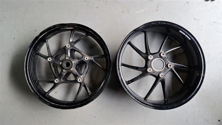 BMW S1000XR R1250R F900XR wielenset met schade, Motoren, Tuning en Styling, Ophalen of Verzenden