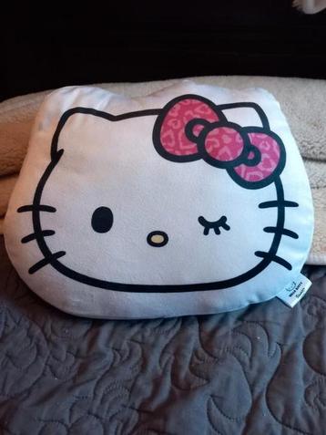 Hello kitty kussen. beschikbaar voor biedingen