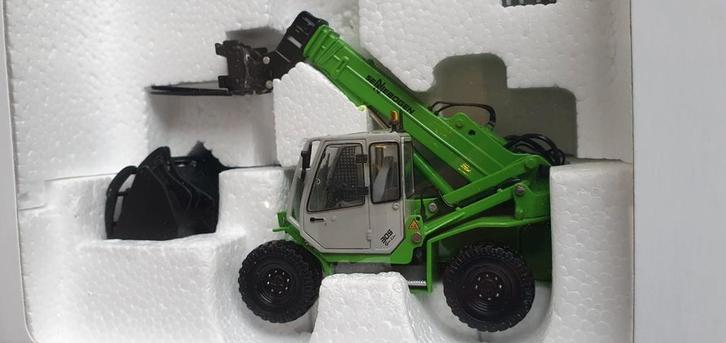 SENNEBOGEN 305C verreiker multihandler ROS nieuw, Hobby en Vrije tijd, Modelauto's | 1:50, Nieuw, Hijskraan, Tractor of Landbouw