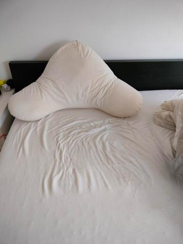 Relax zit lees bed rugkussen beschikbaar voor biedingen