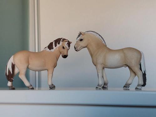 Schleich fjord hengst & merrie, Verzamelen, Dierenverzamelingen, Zo goed als nieuw, Beeldje of Figuurtje, Paard, Ophalen of Verzenden