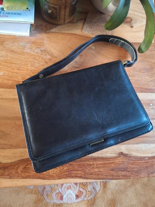 Vintage damestas tas, Sieraden, Tassen en Uiterlijk, Tassen | Damestassen, Zo goed als nieuw, Handtas, Zwart, Ophalen of Verzenden