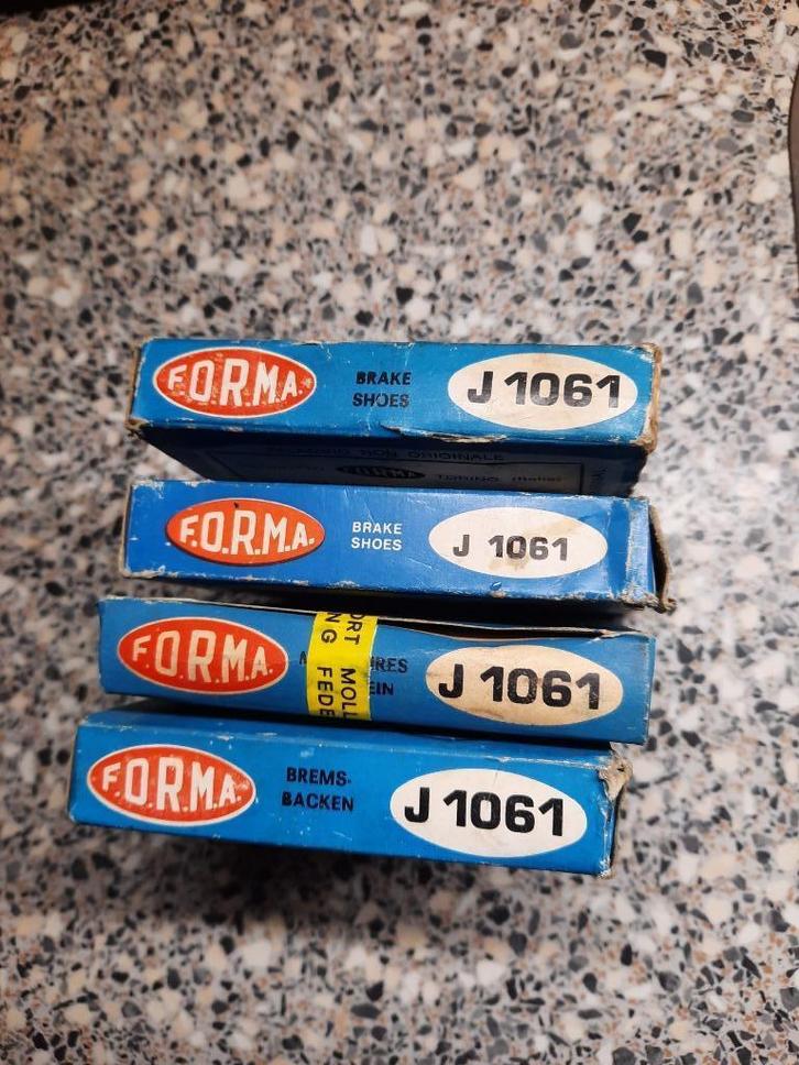N.O.S 4 x origineel FORMA 100 mm voor leleu naven, Fietsen en Brommers, Brommeronderdelen | Oldtimers, Nieuw, Overige merken, Overige typen