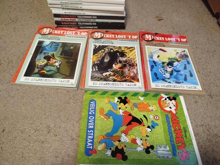 Mickey lost t op vakantie pockets, Boeken, Stripboeken, Zo goed als nieuw, Meerdere stripboeken, Ophalen of Verzenden