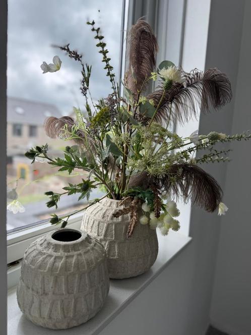 Twee PTMD sierpotten met luxe zijden bloemen – topstaat, Huis en Inrichting, Woonaccessoires | Kunstplanten en Kunstbloemen, Nieuw