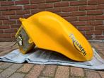 Triumph daytona 2005 tank, Ophalen