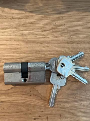 Eurolock cilinderslot, Nikkelkleurig 30/30 mm beschikbaar voor biedingen