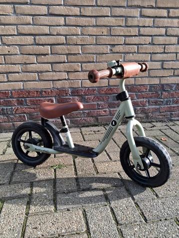 Loopfiets Vintage Groen beschikbaar voor biedingen