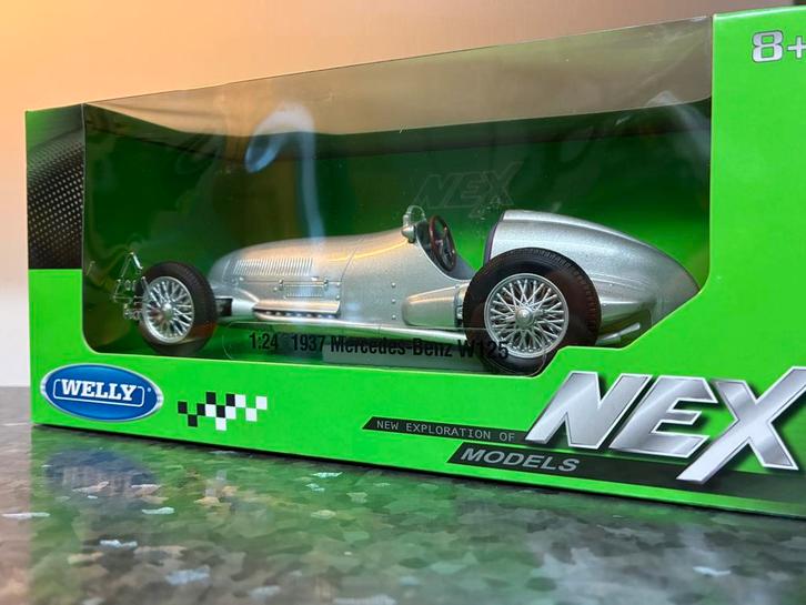 Welly Mercedes W125 in doosje, Hobby en Vrije tijd, Modelauto's | 1:24, Zo goed als nieuw, Welly, Ophalen of Verzenden