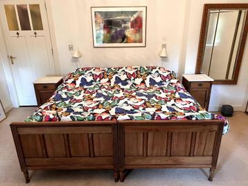 Art Nouveau Slaapkamerset - Bedden Commode Nachtkastjes beschikbaar voor biedingen