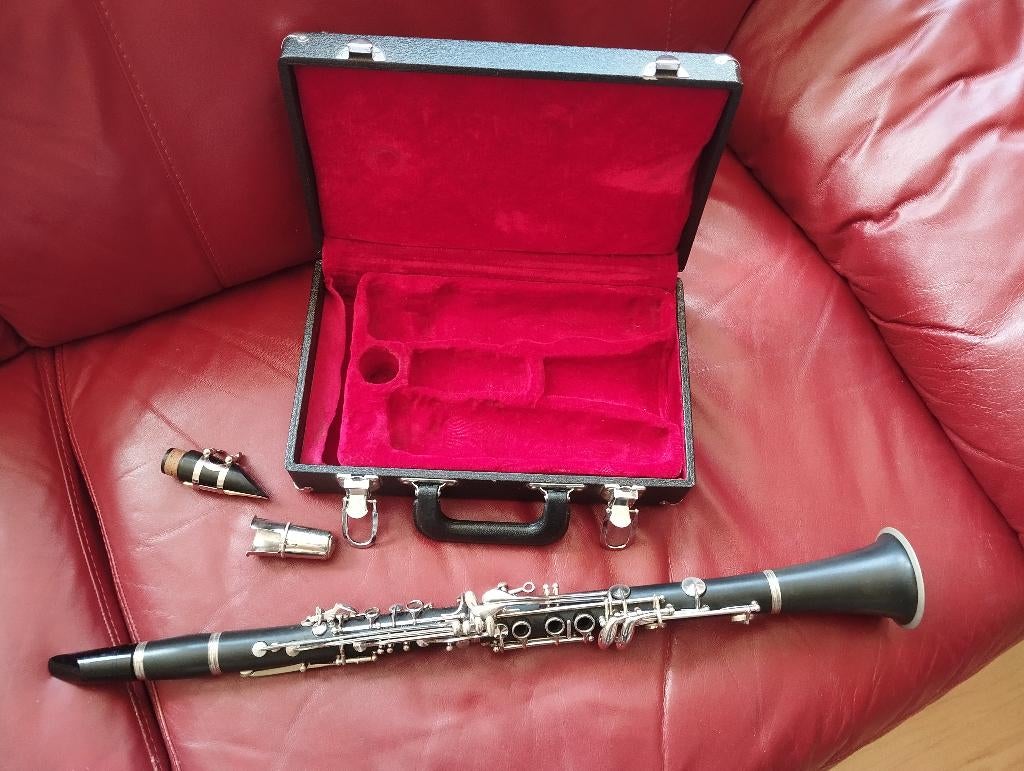 Getzen (bas?) clarinet, Muziek en Instrumenten, Ophalen of Verzenden, Gebruikt, Overige typen, Met koffer
