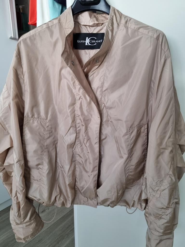 Supermooi jasje / blouson Louisa Cerano. Maat 36 erg ruim., Kleding | Dames, Jassen | Zomer, Beige, Ophalen of Verzenden, Zo goed als nieuw