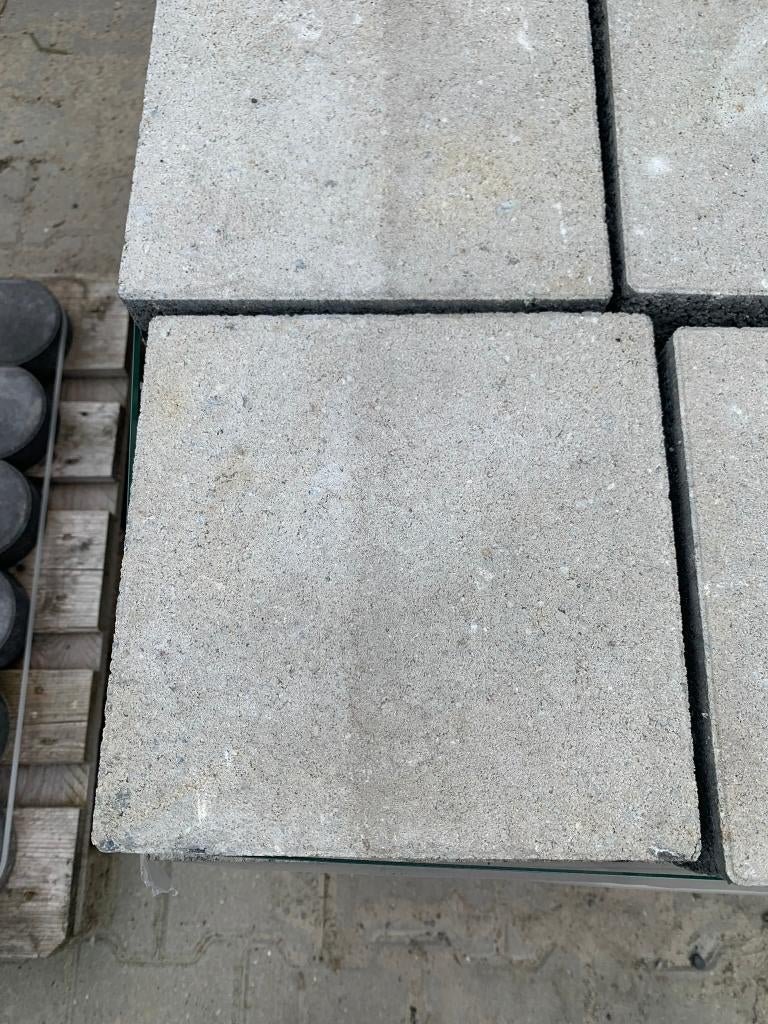 Betonklinker / dubbelklinker 22x22x8 cm Grijs - J&W 26, Tuin en Terras, Tegels en Klinkers, Ophalen, Klinkers, 5 tot 10 m², Zo goed als nieuw