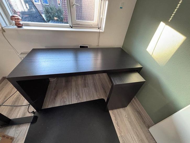 IKEA Malm bureau, Huis en Inrichting, Bureaus, Gebruikt, Bureau, Ophalen