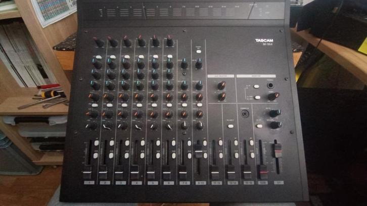 Tascam M164 Mengpaneel - 6 mono, 5 stereo kanalen, Muziek en Instrumenten, Mengpanelen, Gebruikt, 10 tot 20 kanalen, Microfooningang