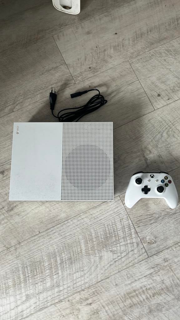 X box one s, Spelcomputers en Games, Spelcomputers | Xbox One, Verzenden, Xbox One S All-digital, Zo goed als nieuw, 1 TB