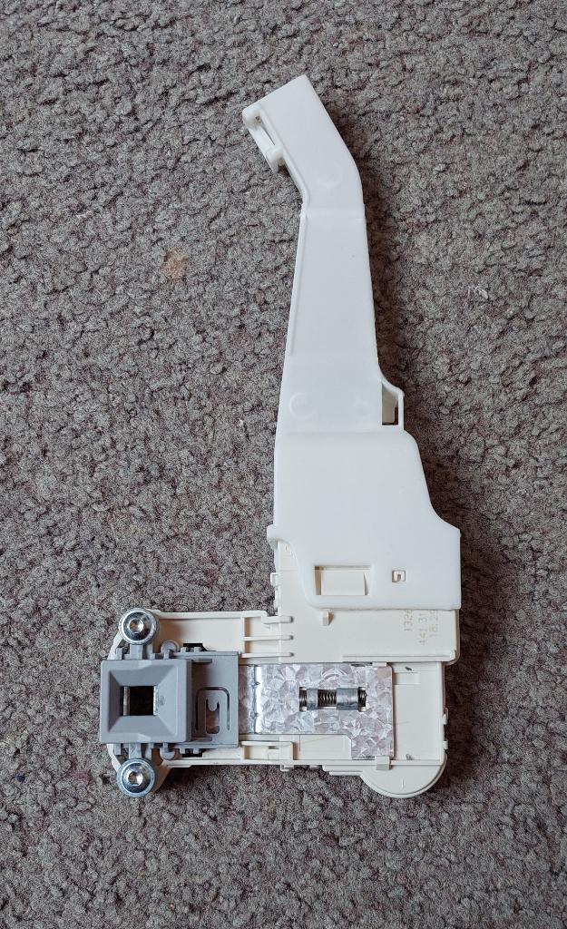 Deurvergrendeling AEG wasmachine, 1200 tot 1600 toeren, Ophalen of Verzenden, Zo goed als nieuw, Voorlader