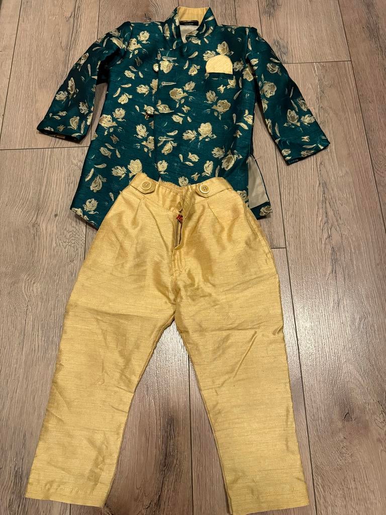 Traditionele Indiase outfit voor kinderen - Groen/Goud, Kinderen en Baby's, Kinderkleding | Overige, Zo goed als nieuw, Jongen of Meisje