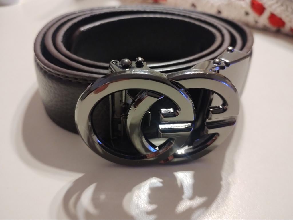 Riem Gucci, Zwart, Nieuw, Ophalen of Verzenden, 115 cm of meer