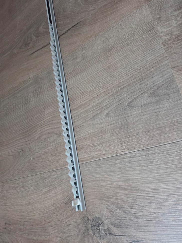 Gordijnrails metaal met runners 224cm, Huis en Inrichting, Stoffering | Gordijnen en Lamellen, Minder dan 100 cm, Minder dan 50 cm