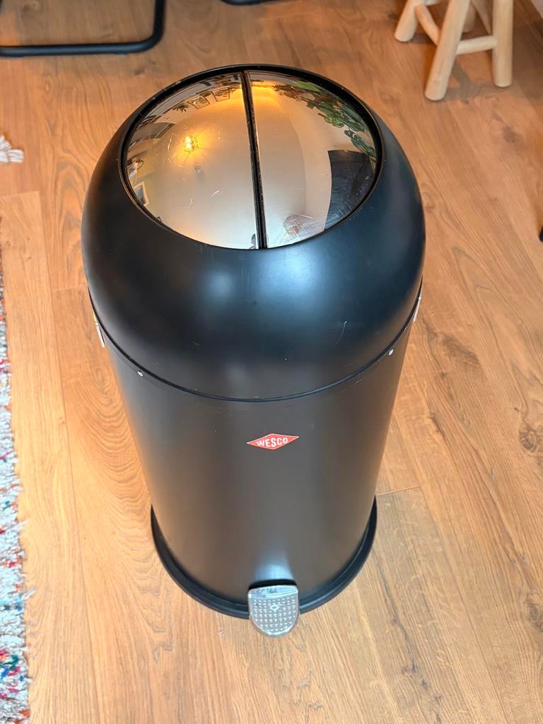Wesco Prullenbak - Stijlvol en Functioneel, Ophalen, Gebruikt, Met pedaal, 30 tot 40 liter