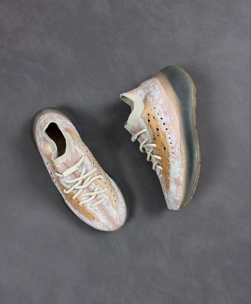 Adidas Yeezy Boost 380 'Pyrite' Sneakers, Kleding | Dames, Schoenen, Ophalen of Verzenden, Zo goed als nieuw, Beige, Sneakers of Gympen