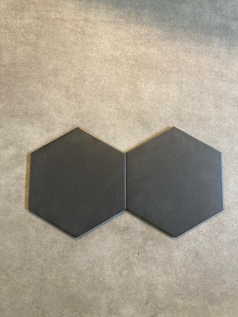 Nieuwe Hexagon Tegels Mat Zwart 25 cm - 13 Stuks, Ophalen, Nieuw, 20 tot 40 cm, Minder dan 5 m²
